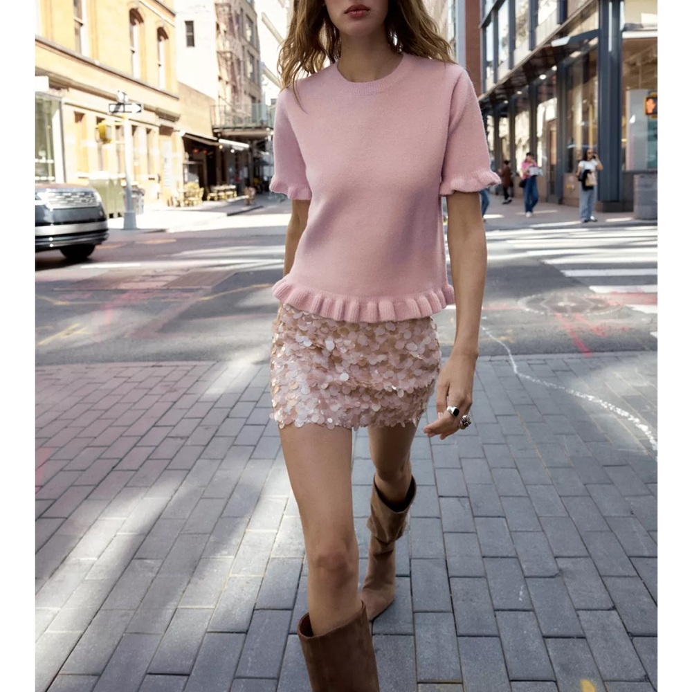 Zara NWT pale light pink sequined embellished mini skirt - Picture 3 of 10